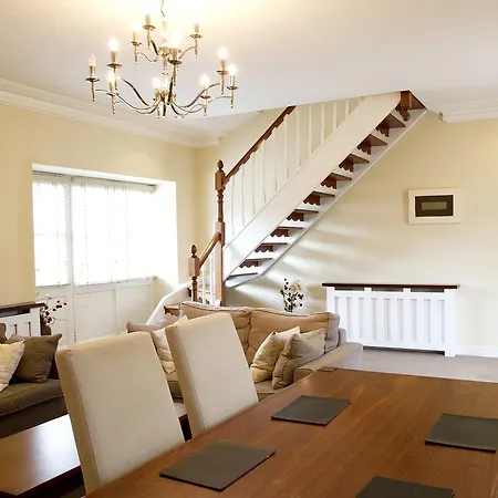 Self Catering Cottages Moyvally