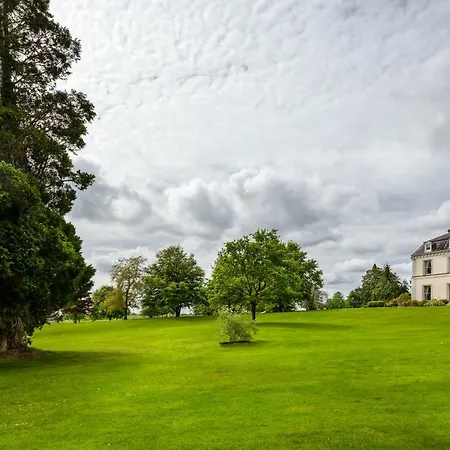 Self Catering Cottages *